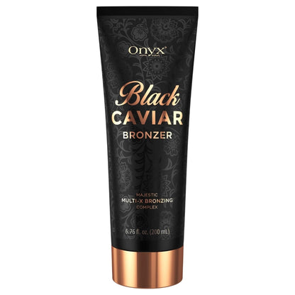 Schwarze Tube Onyx Black Caviar Bräunungslotion steht aufrecht und zeigt die Vorderseite des Designs